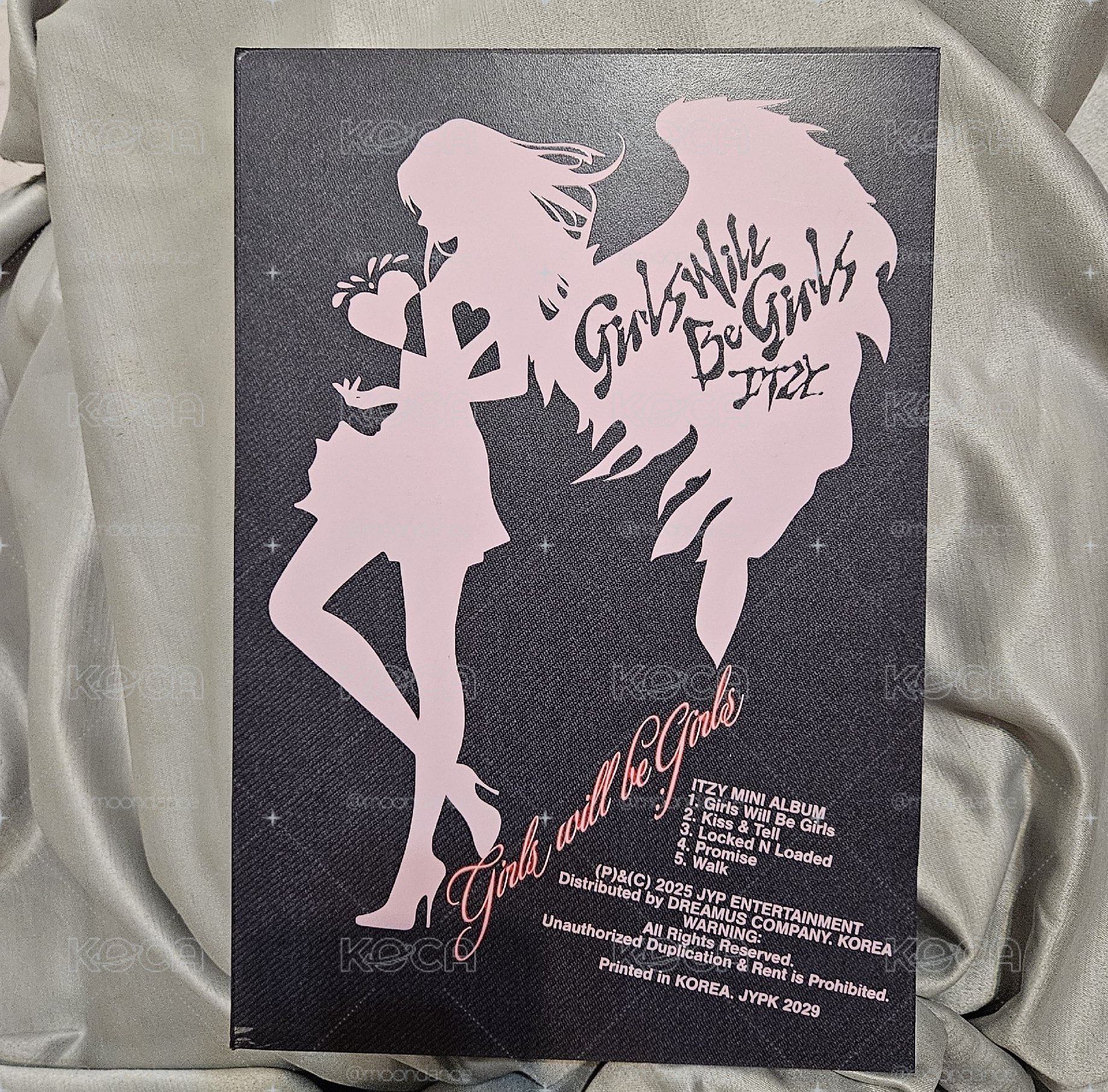 GWBG 迷十 專輯 Folder ver. 文件夾 含文件夾信封+預售海報+寫真書+CD+三張相片大卡+風琴式明信片