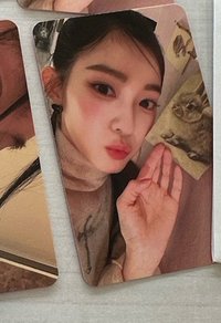 嘟嘴揮手姊