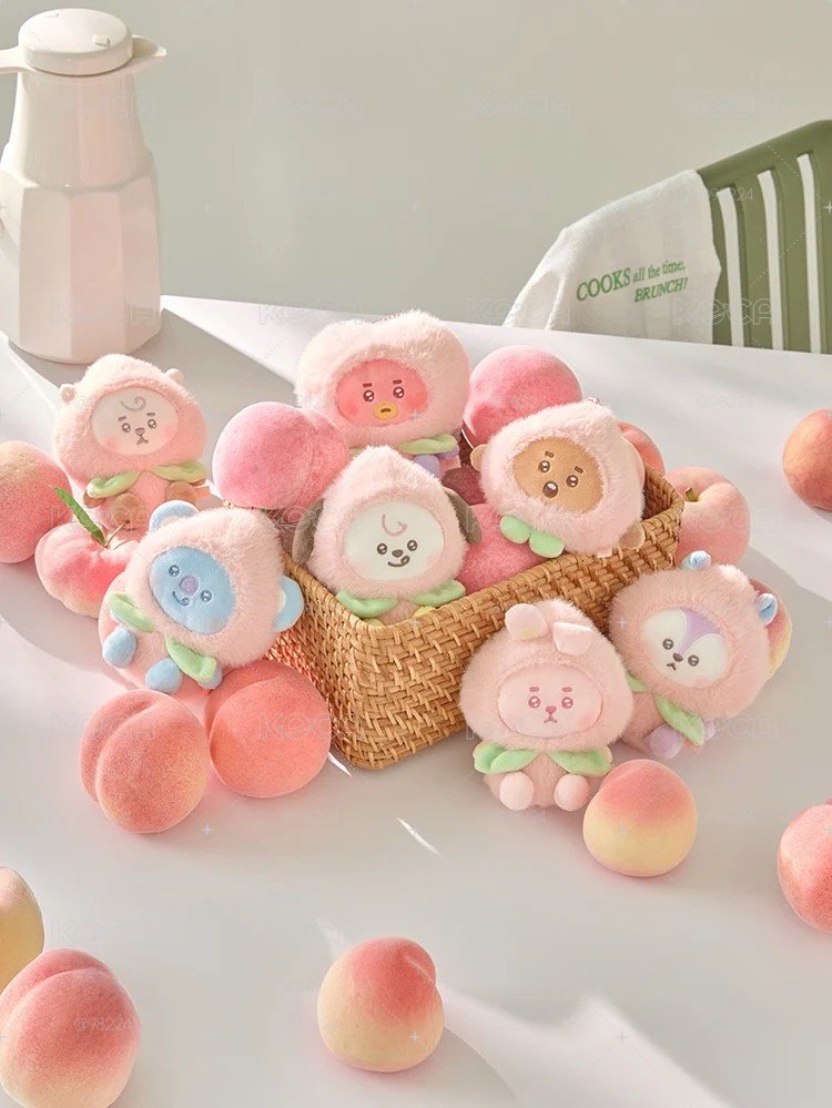 BT21 桃子系列 娃娃吊飾