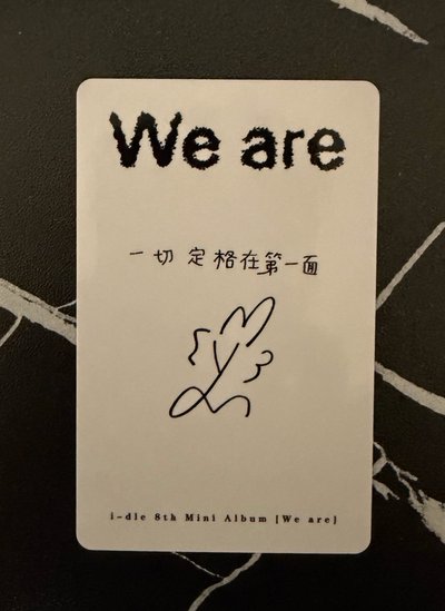 泡泡摩奇🫧 中背麵