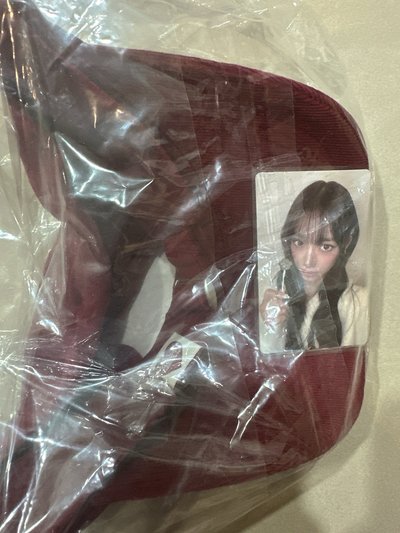 Meovv 情人節帽子 全新未拆封 含小卡一套 Sooin Anna Gawon narin Ella 周邊