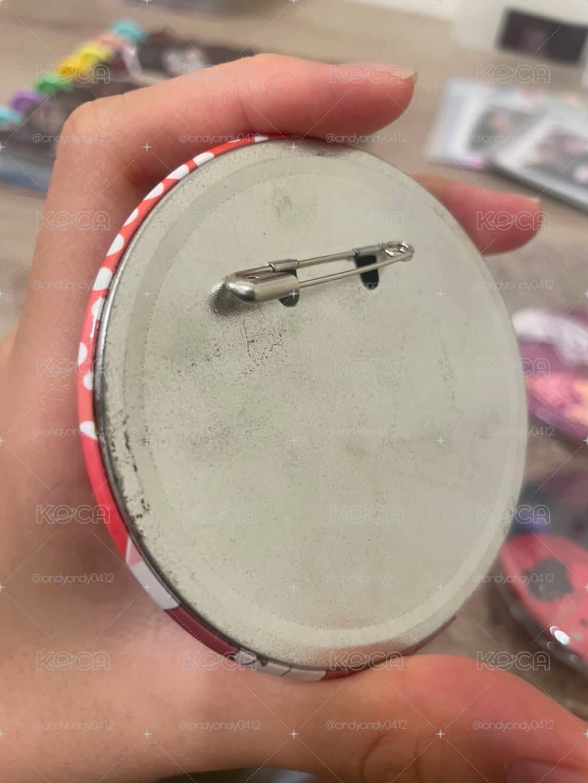 登校徽章