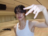이