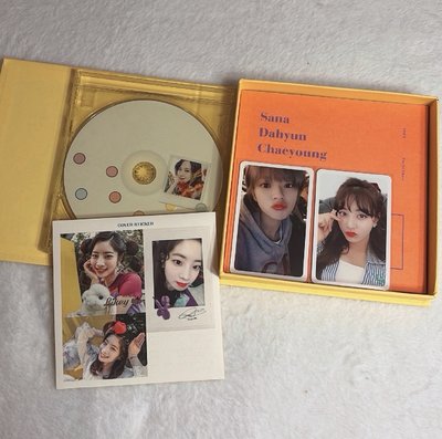 TWICE｜正規一輯 黃版半專(少拍立得卡)