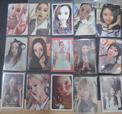 TWICE 彩盤