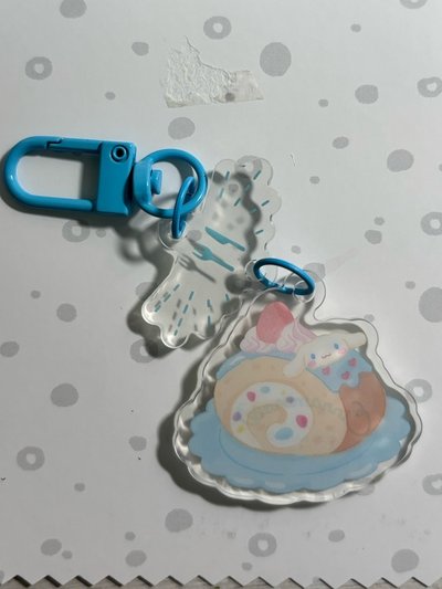 大耳狗吊飾hello kitty 快閃店週邊