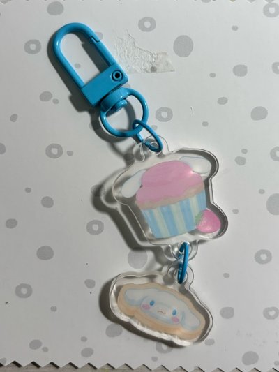 大耳狗吊飾hello kitty 快閃店週邊