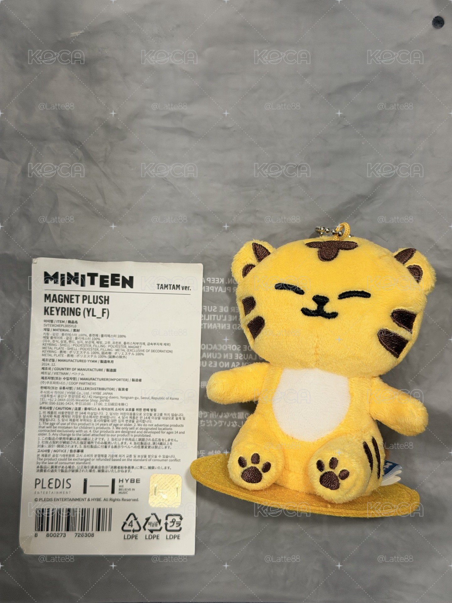 Miniteen TAMTAM 權順榮 坐姿