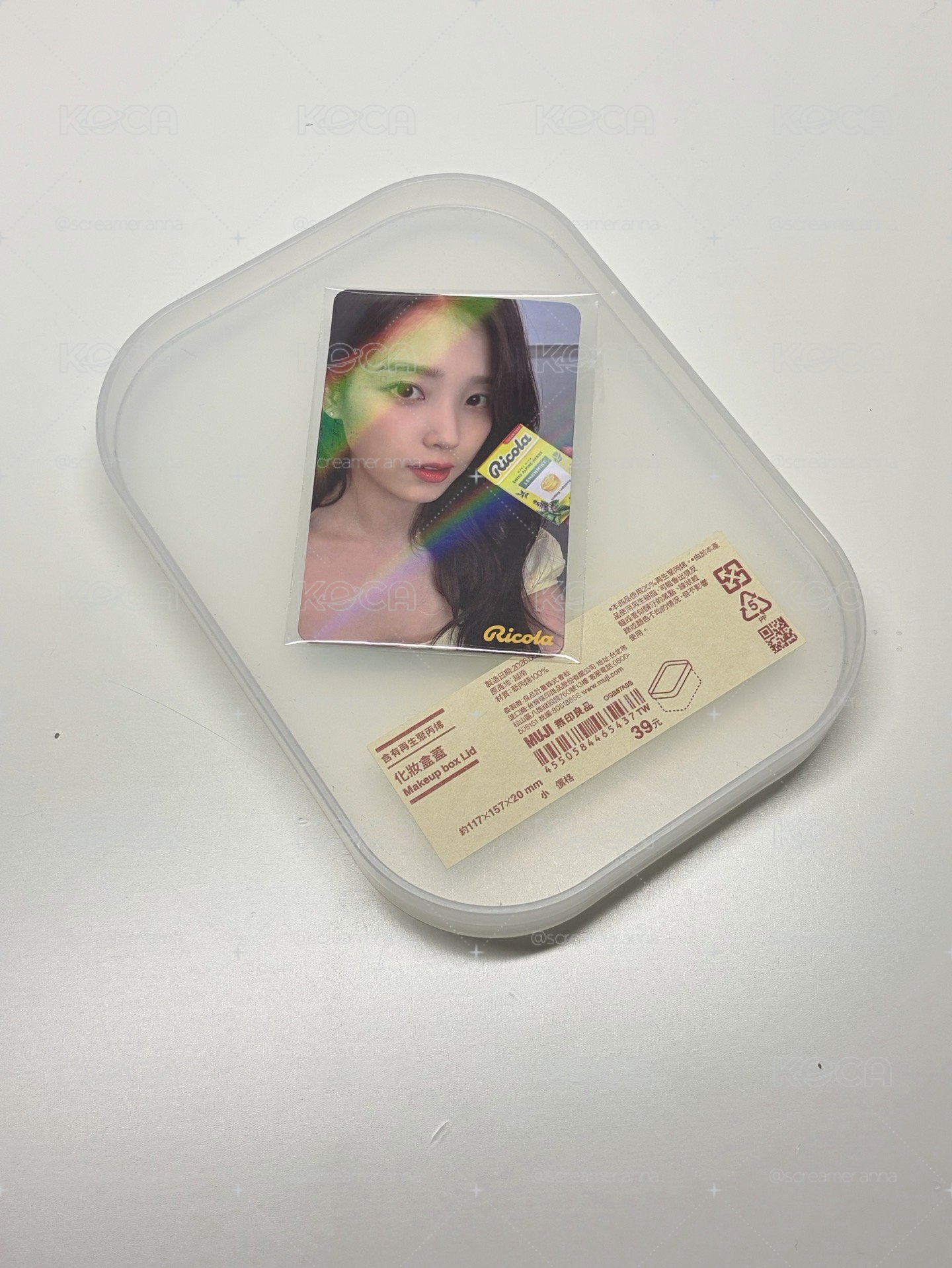 IU 711利口樂代言卡