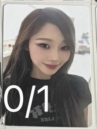 滿額卡吉（左）