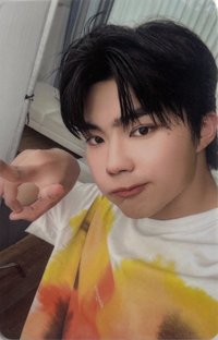 Singles oy CLEAN香水 代言卡 
