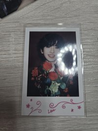 左奇函捧花