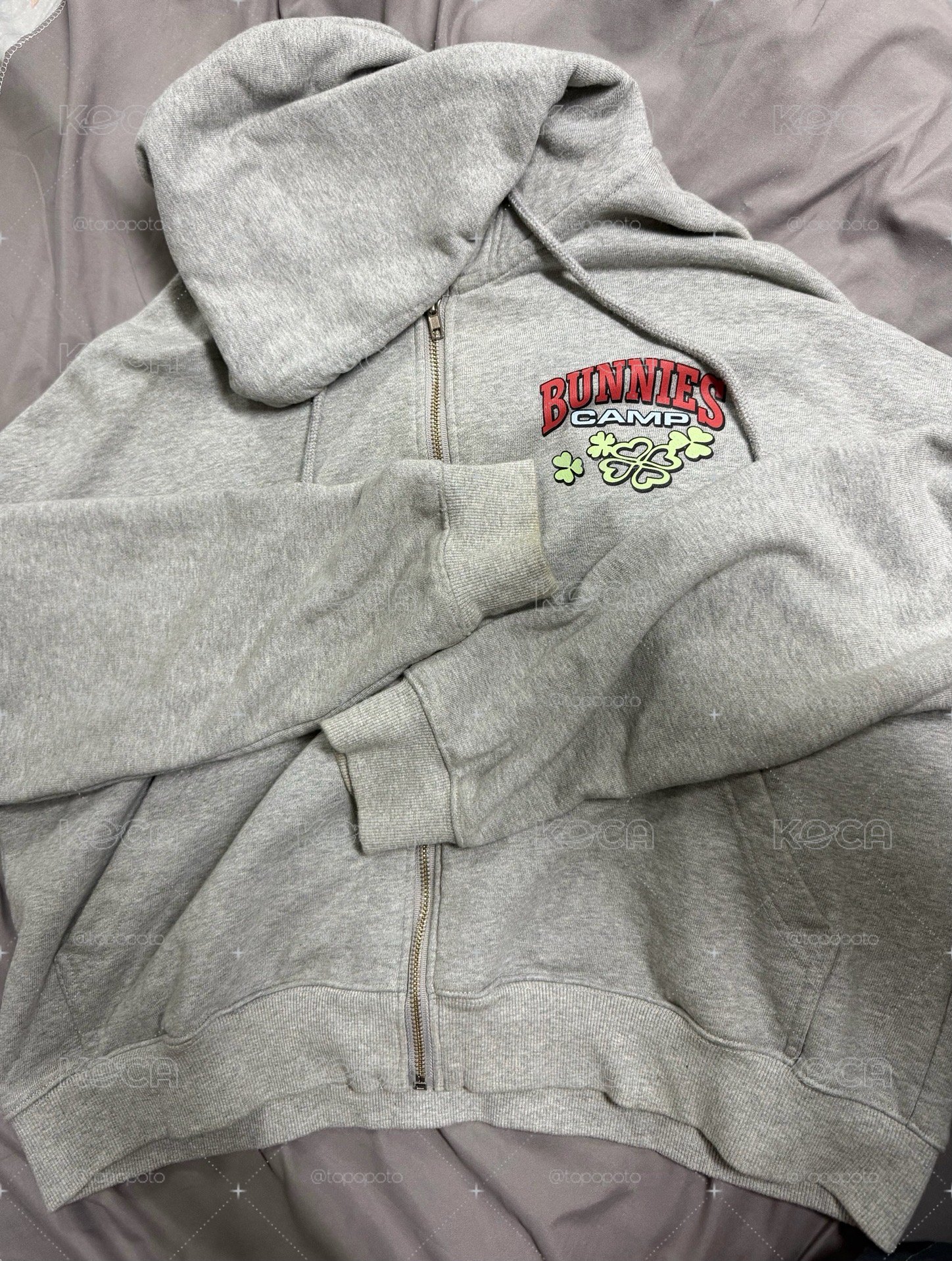 NewJeans 2023 Bunnies Camp 灰色外套 M號 二手(有穿過兩三次並下水洗過) 袖口黃掉 