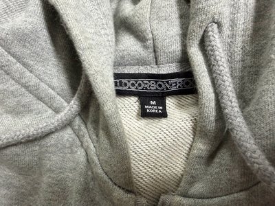 NewJeans 2023 Bunnies Camp 灰色外套 M號 二手(有穿過兩三次並下水洗過) 袖口黃掉 