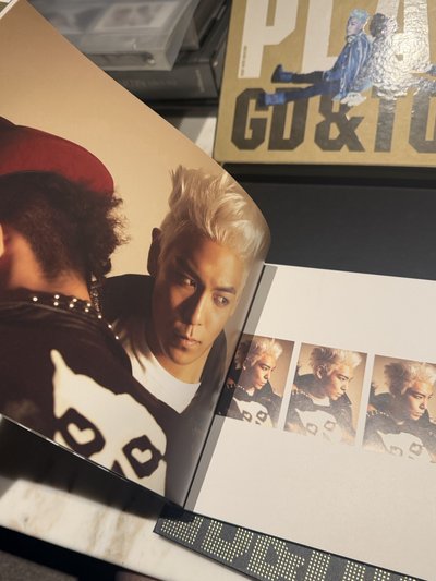 PLAY WITH GD & TOP ( 2DVD+100頁豪華寫真集 ) 全球豪華限量盤