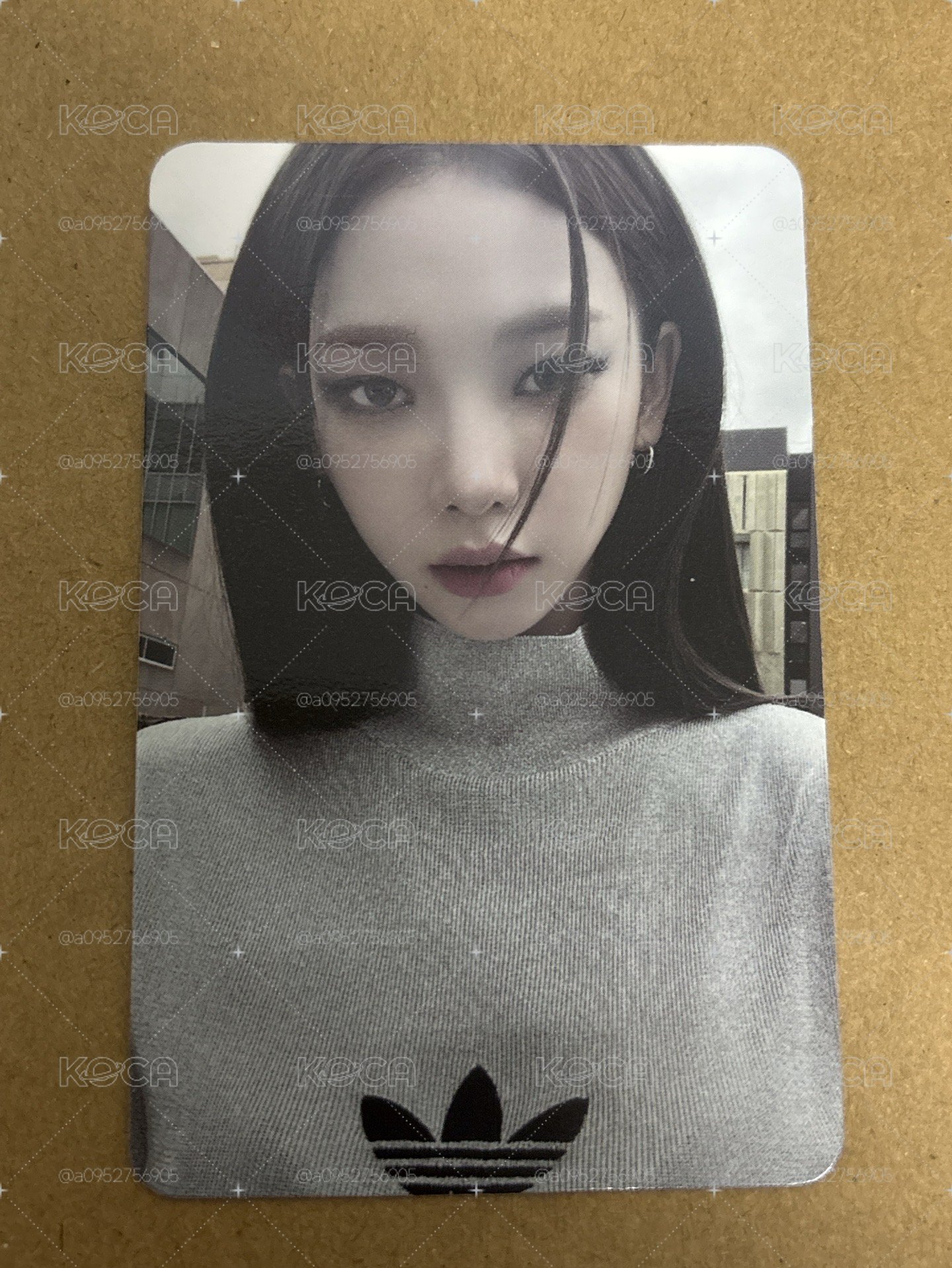 (瑕）MY WORLD 專輯卡 tabloid ver.柚
