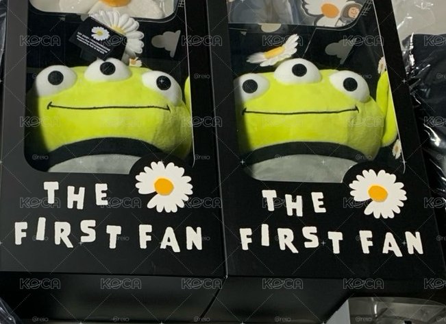 G-dragon toys story pro 聯名 三眼怪娃娃 the dirt fan