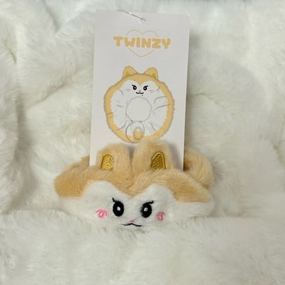 TWINZY 毛絨手燈套 RyeoWoo