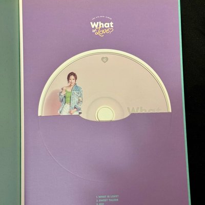 TWICE｜what is love 已拆全專少一張卡