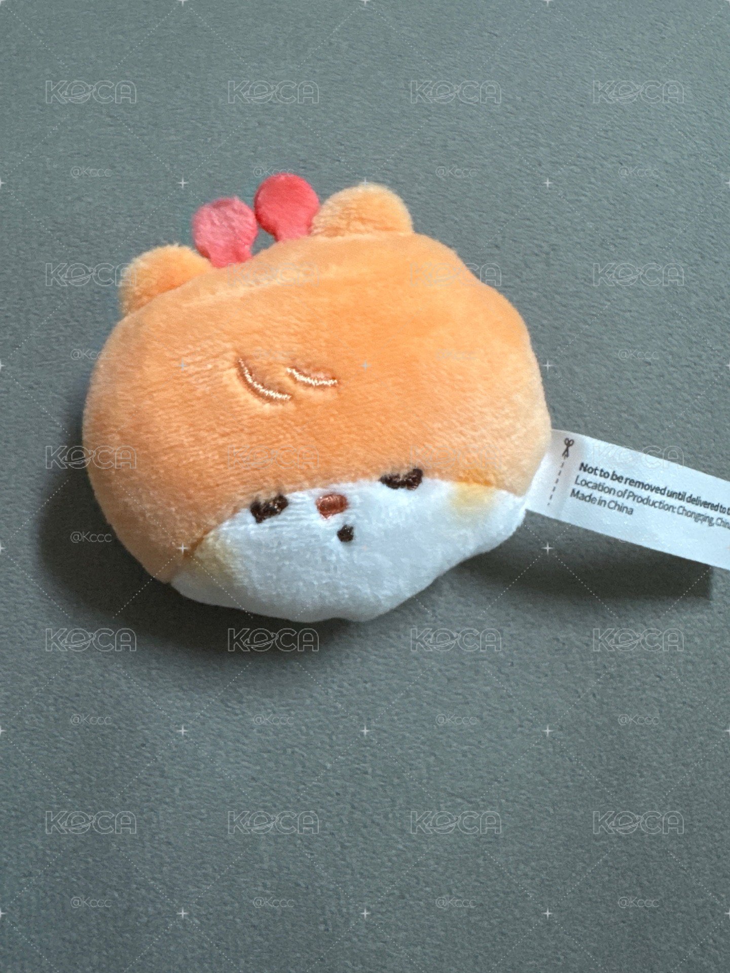琦絨毛徽章閉眼款
