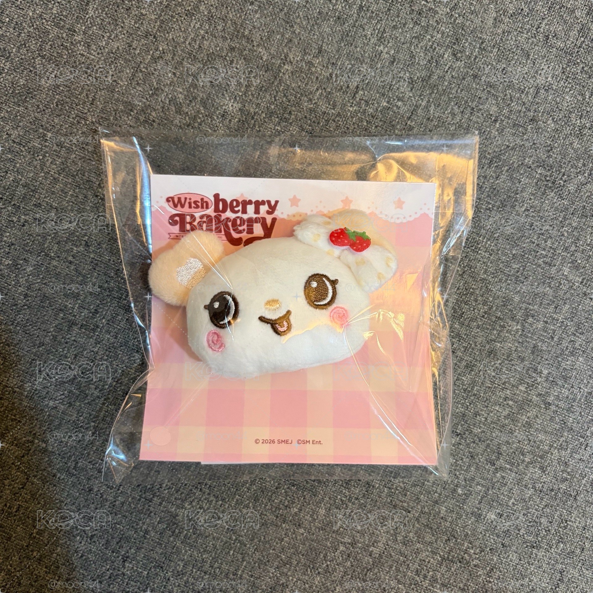 SAKUYA草莓徽章現貨