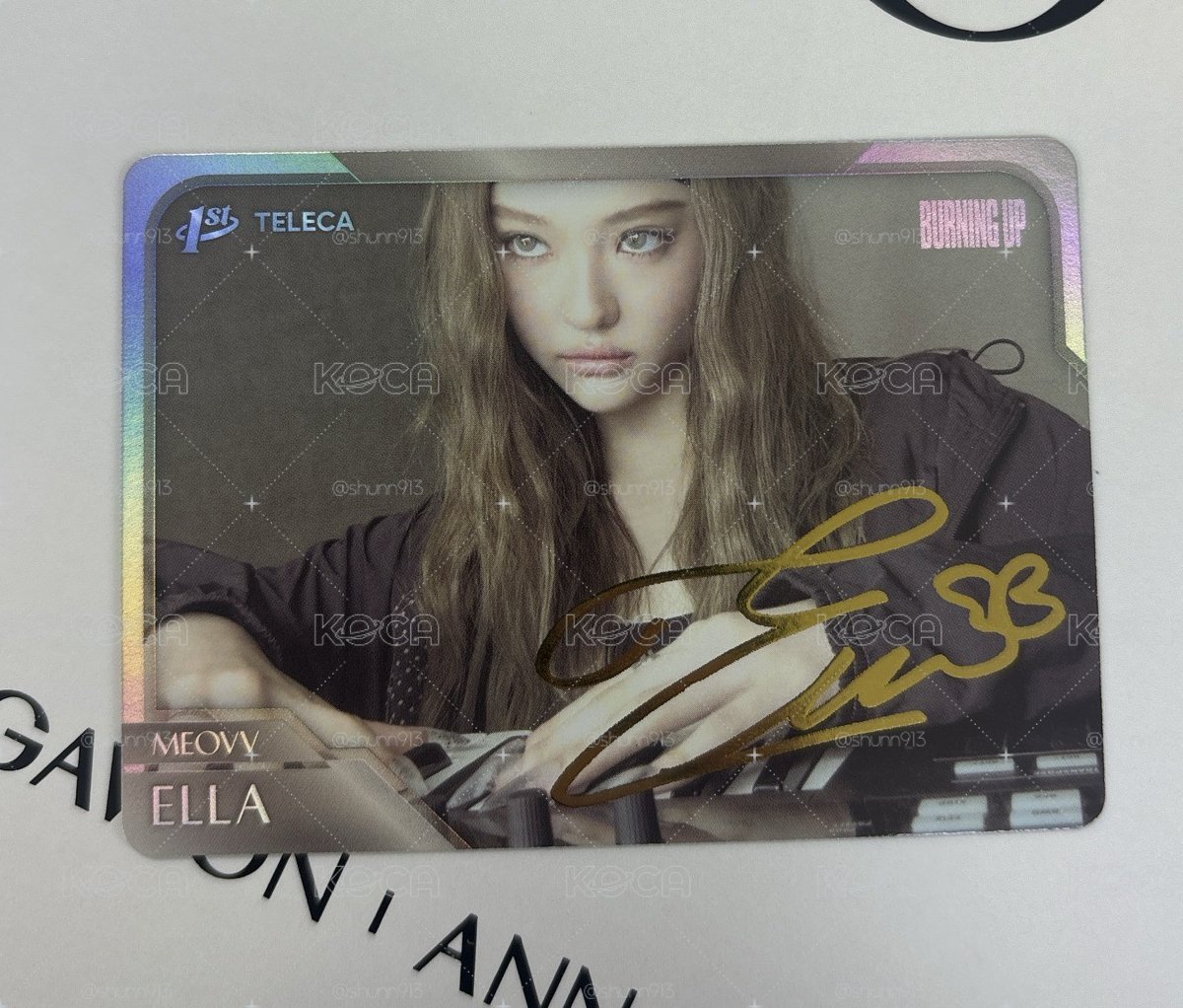 TELECA ELLA 燙金簽名卡