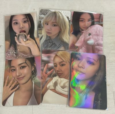 TWICE 周邊小卡