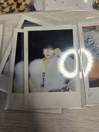 撐臉拍