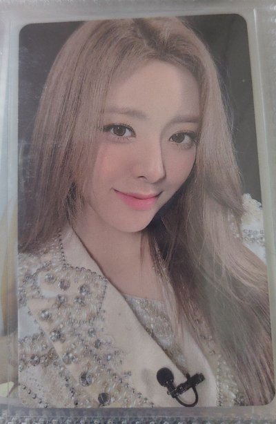YUNA