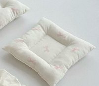 粉色蝴蝶結