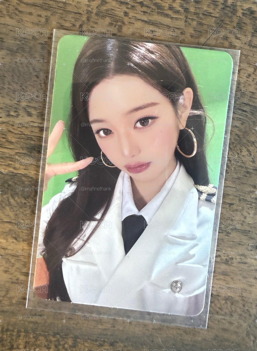 ive 立牌員