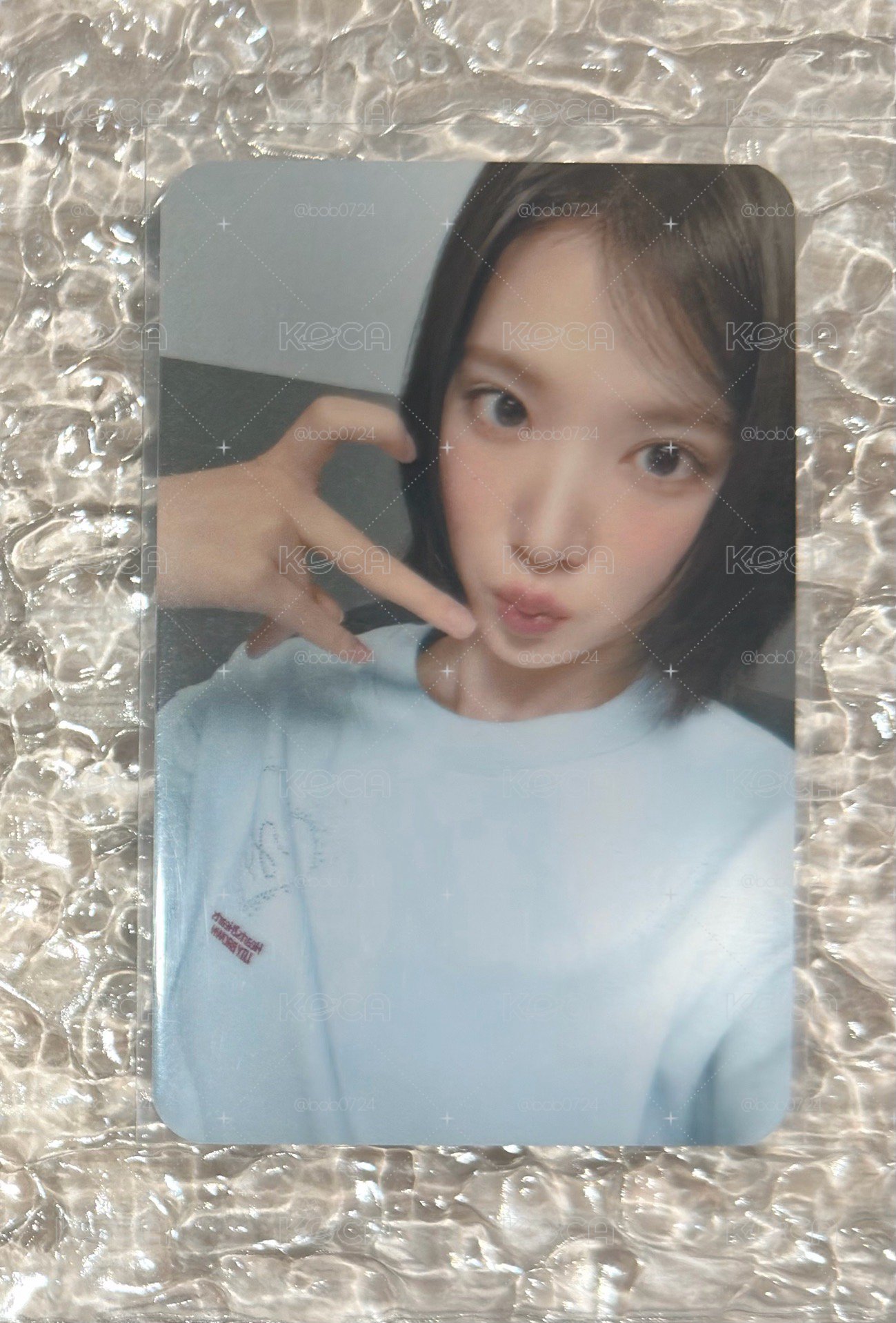 jiwoo Lily Brown衣服代言卡