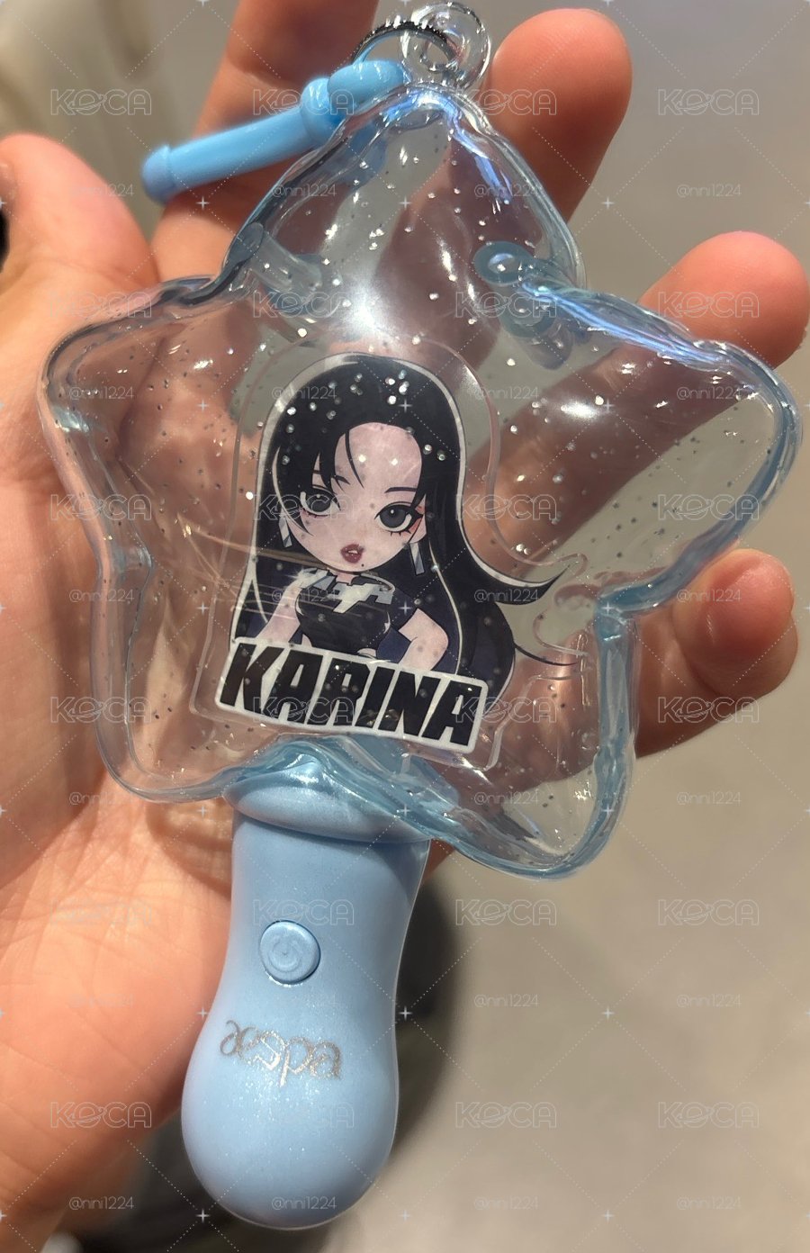 karina 發光吊飾