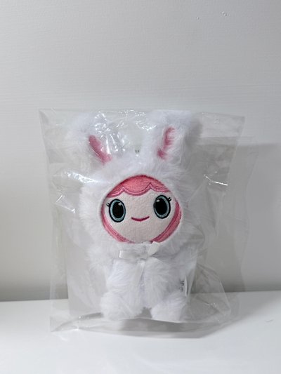 MISAMO兔娃 MOMO