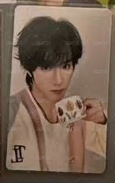 25台曆拿杯子