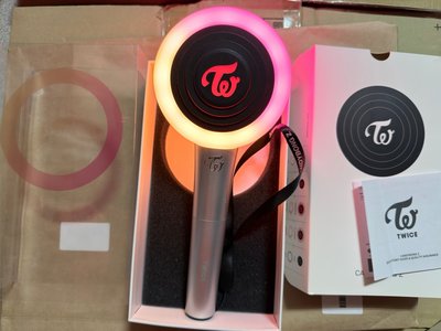 （現貨 一日內寄出）twice 二代手燈 糖果棒 
