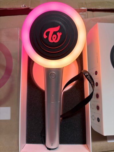 （現貨 一日內寄出）twice 二代手燈 糖果棒 