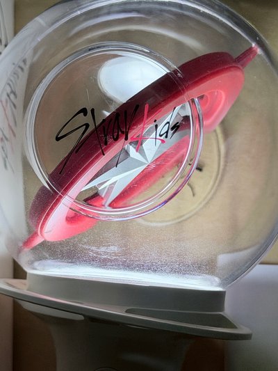 （現貨 紙箱寄出 一日寄出）straykids skz 一代手燈