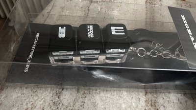 Bigbang 黑色鍵盤吊飾