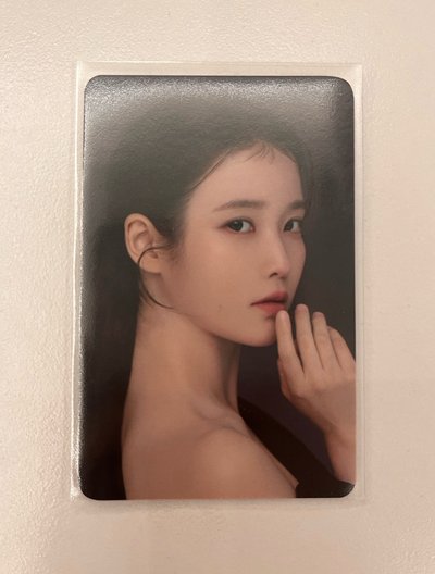IU隱眼卡