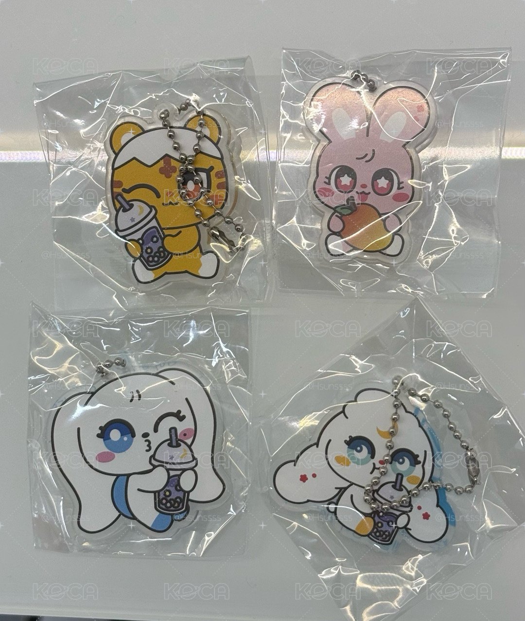 Billlie西門町限定扭蛋吊飾