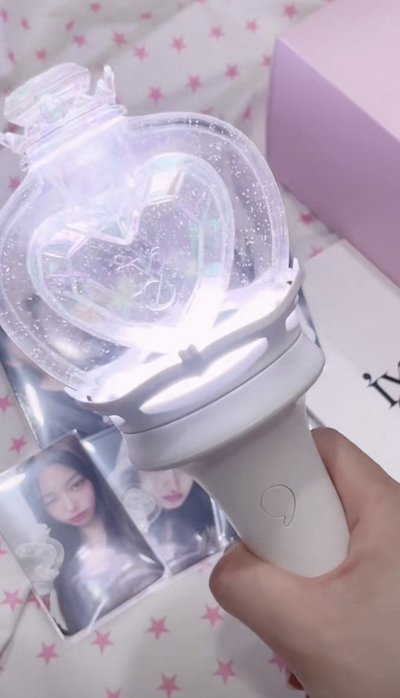 IVE 2.0 官方手燈含特典卡 現貨快出