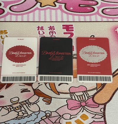二週年YG角紅黑白特典各一張