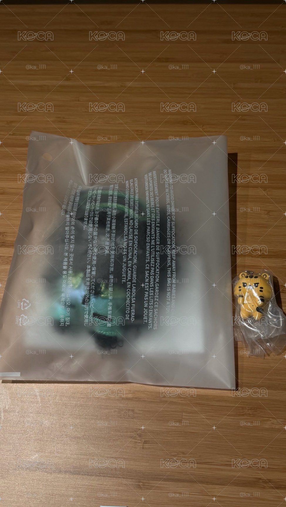LE SSERAFIM Fin's Secret Labik閃店線下滿額卡一套+入場卡采/采爆炸娃