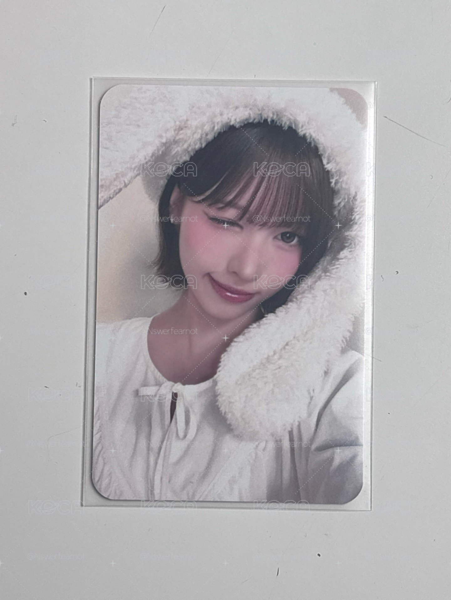 RESCENE holly代言卡