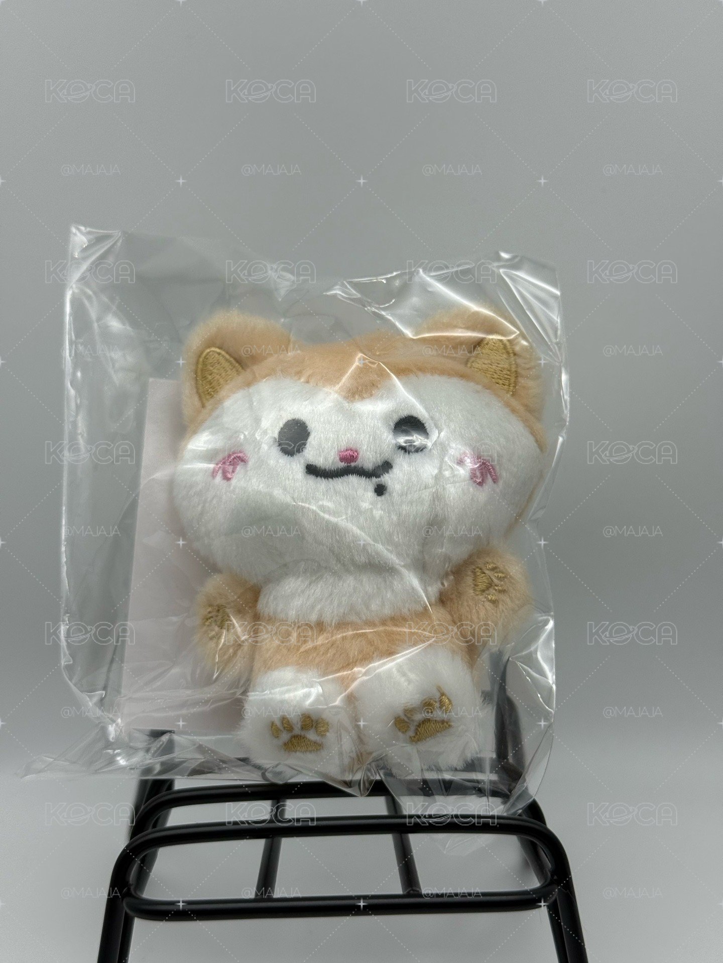 現貨 ITZY 三巡 日場 彩領 吊娃 徽章 立牌