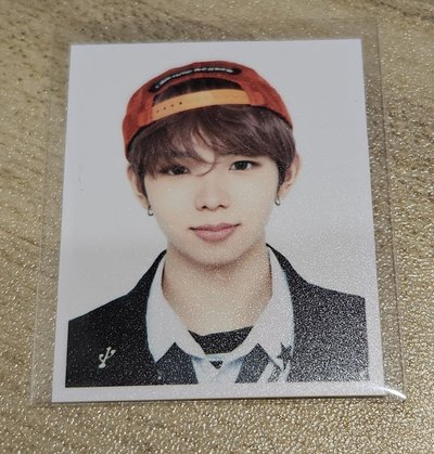 NCT 2022 SMTOWN LIVE : SMCU EXPRESS SHOTARO 證件照