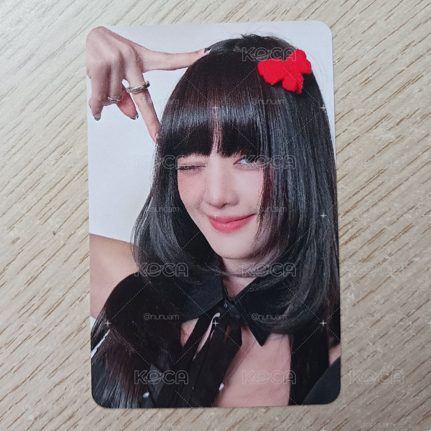 蝴蝶結妮