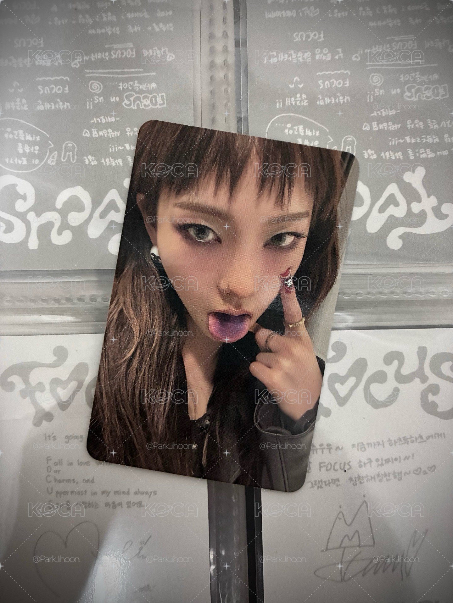 柚吐舌