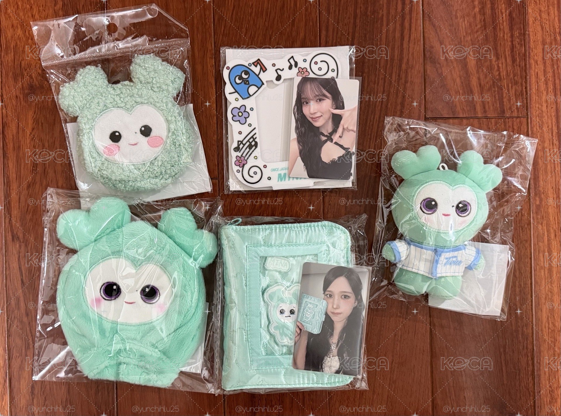 TWICE 